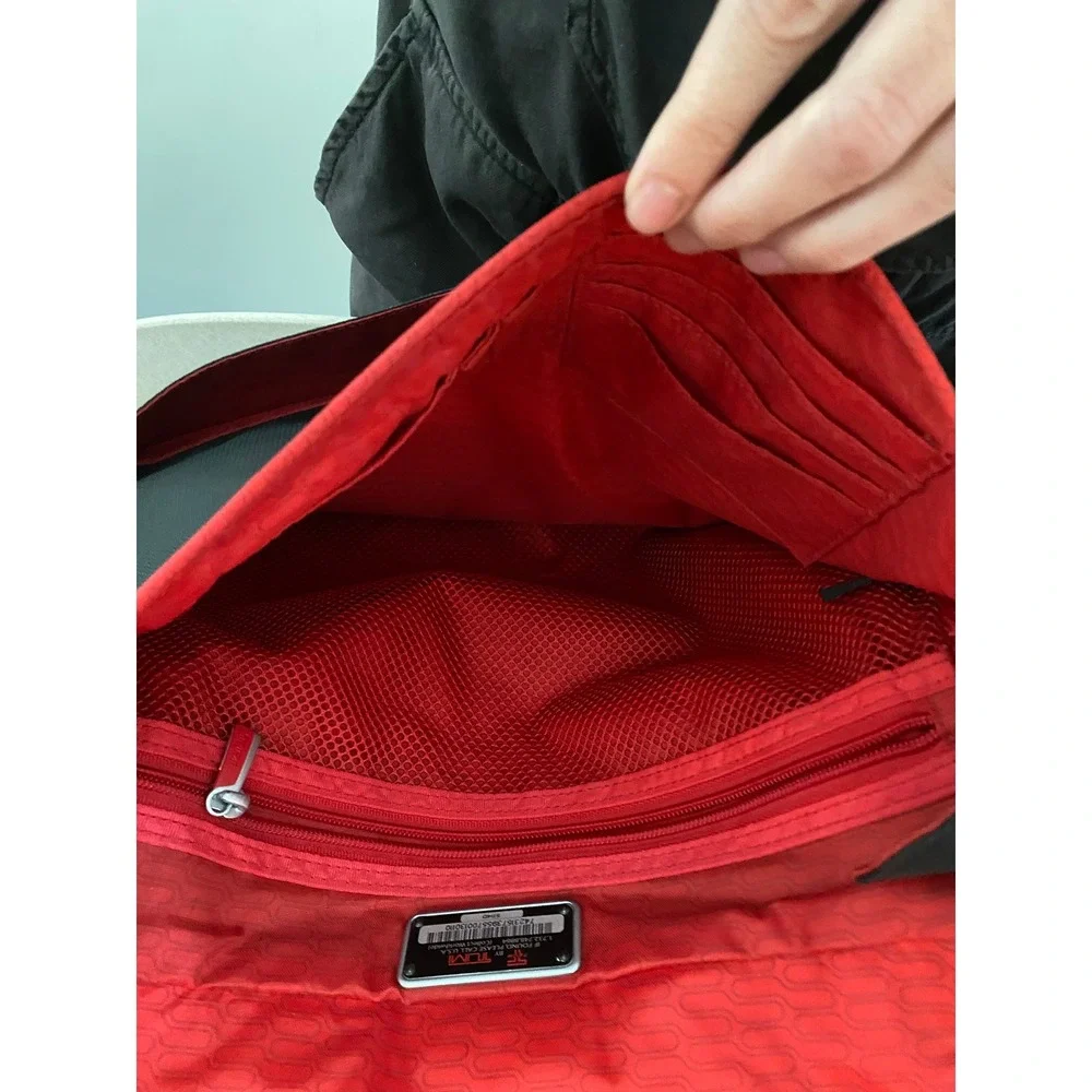 Tumi Tech Messenger Bag Black Red Lining Ballistic Nylon Laptop Crossbody 5114D
